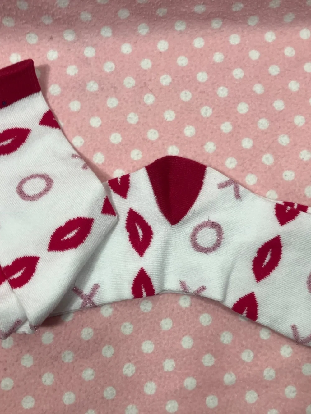 Hugs & Kisses Knee Socks M